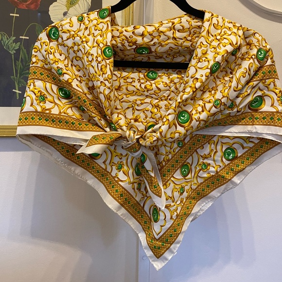 Oscar de la Renta Oversized Silk Scarf - Picture 5 of 7